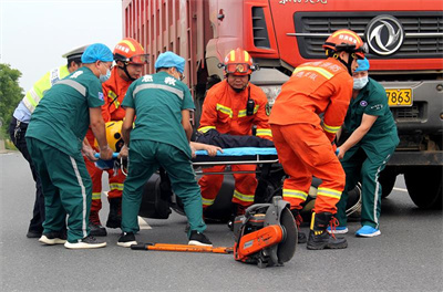 赞皇沛县道路救援